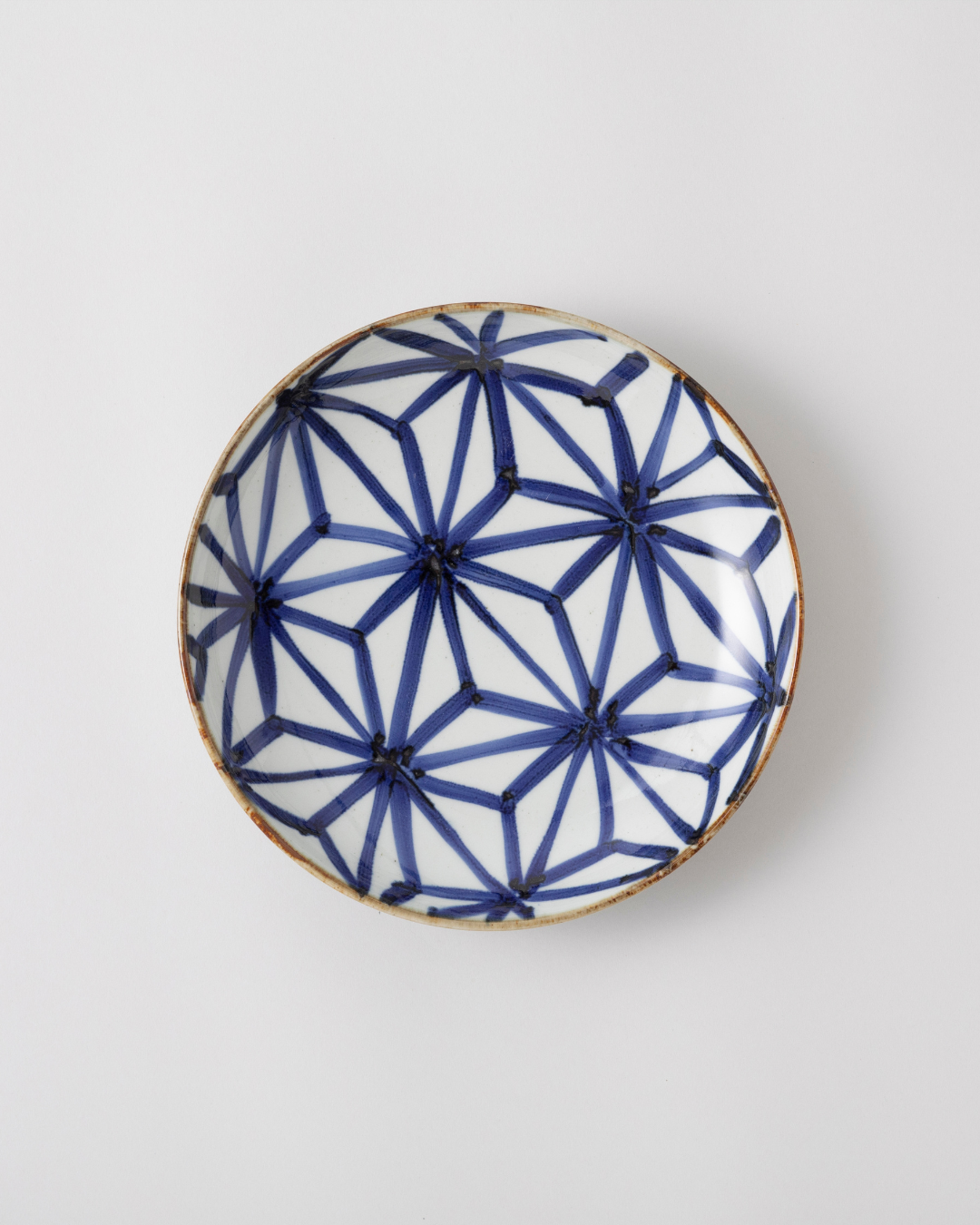 Blue & White Hand-Painted Japanese Large Plate 8.7" – Hasami Ware traditional hemp leaf