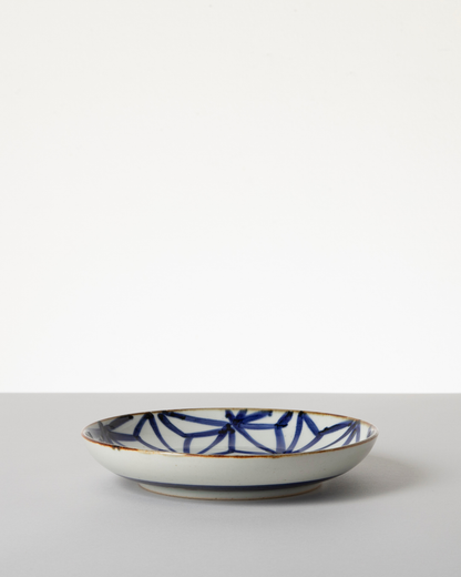 Blue & White Hand-Painted Japanese Large Plate 8.7" – Hasami Ware traditional hemp leaf side