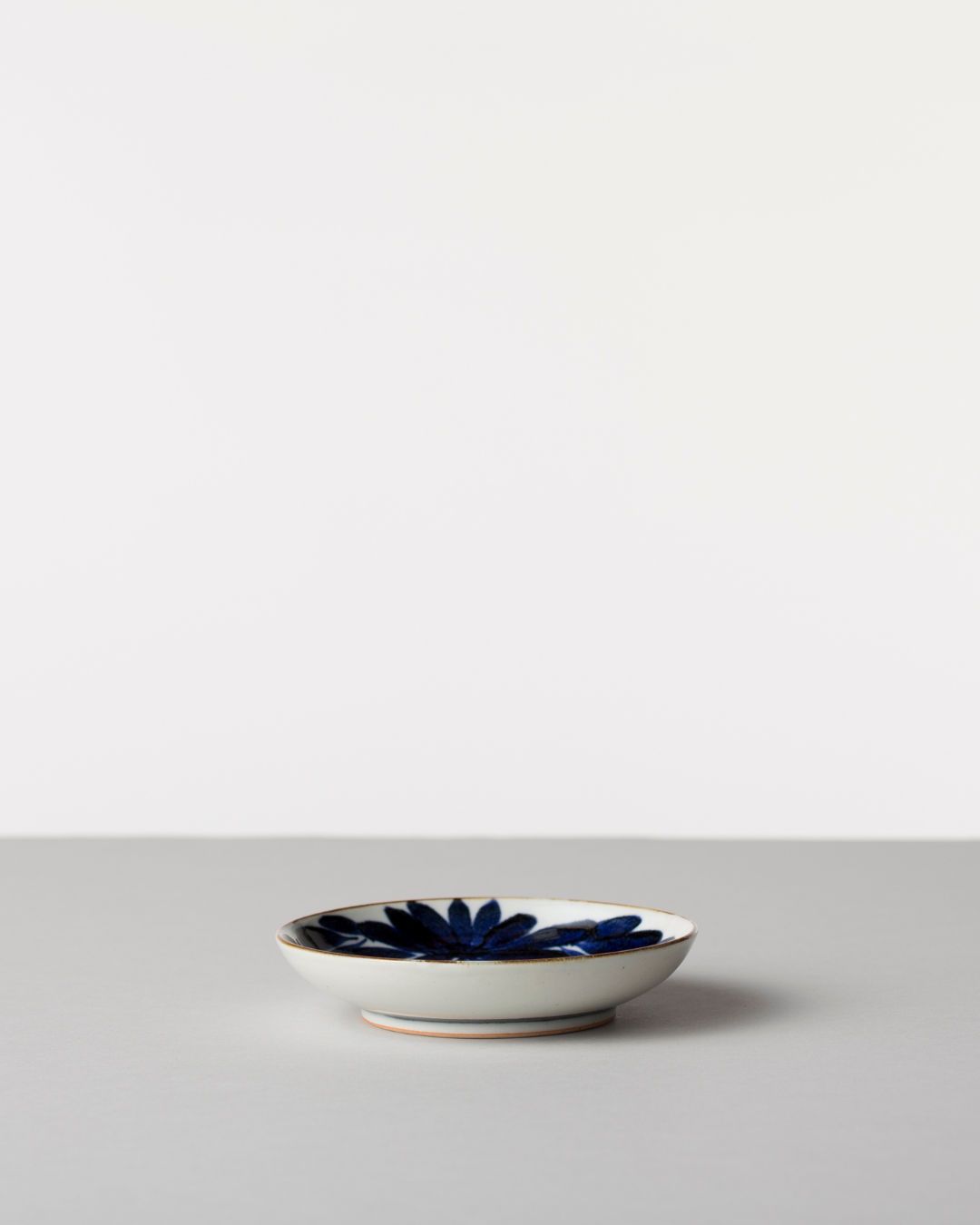 Blue & White Hand-Painted Japanese Small Plate 6.3" – Hasami Ware