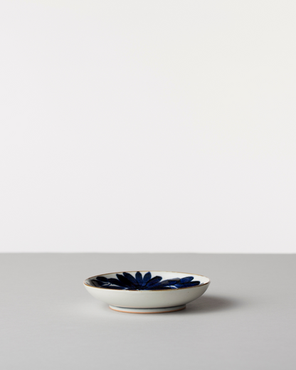 Blue & White Hand-Painted Japanese Small Plate 6.3" – Hasami Ware