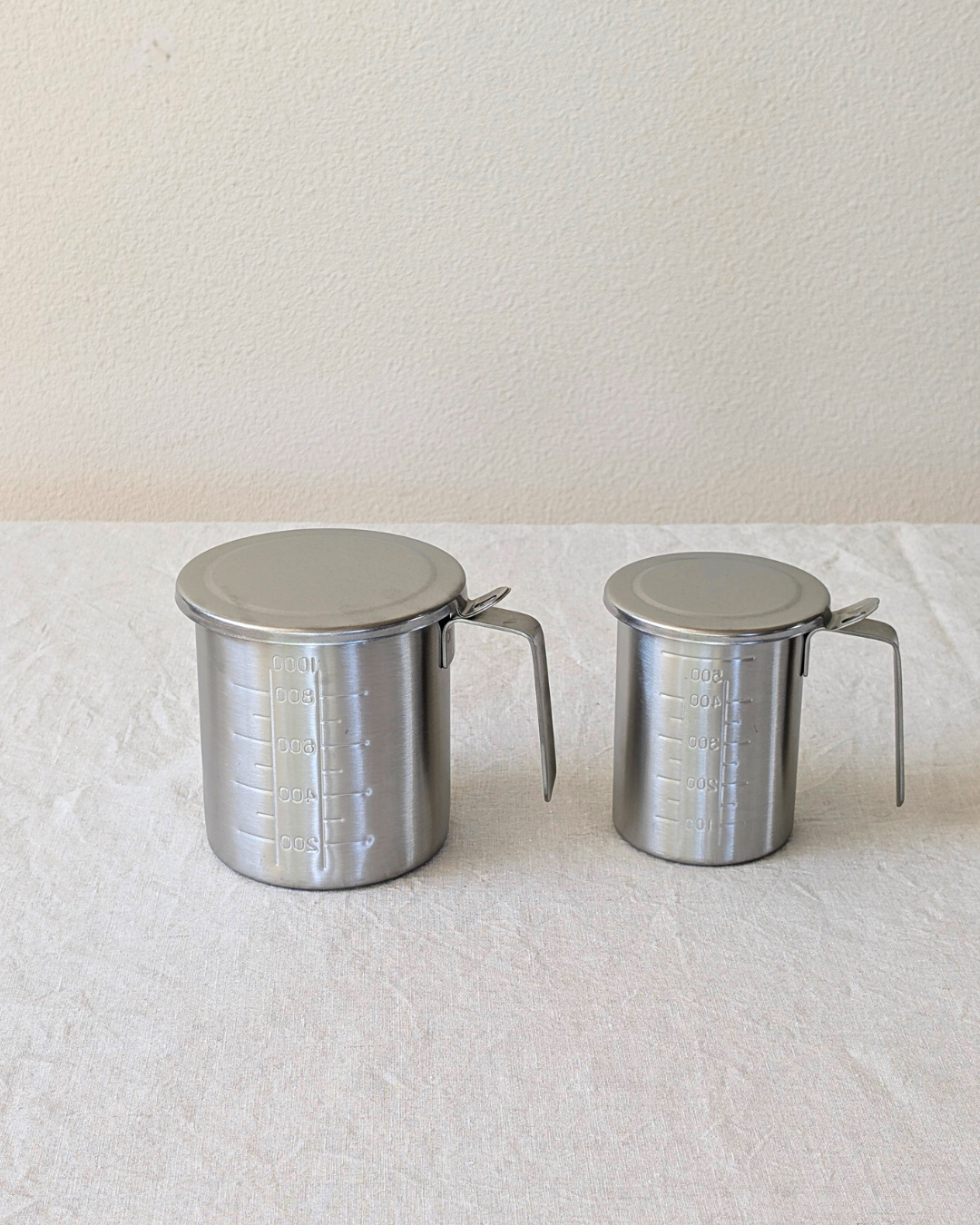 Drip-Free Oil Pot with Fine Mesh Filter – Small / Large