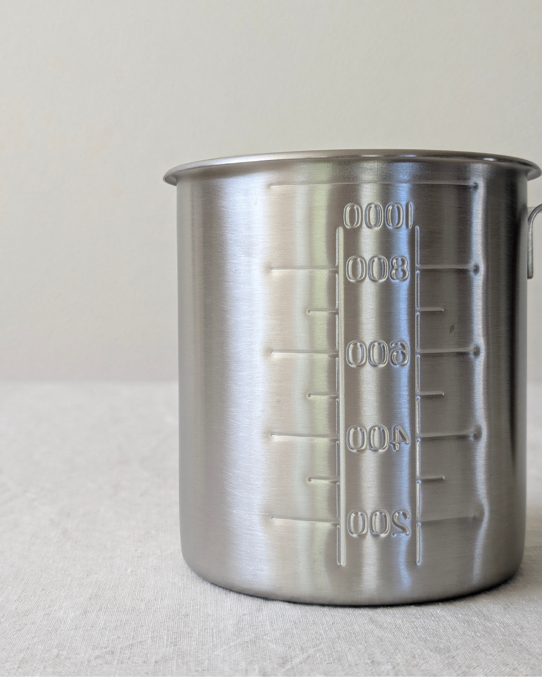 Drip-Free Oil Pot with Fine Mesh Filter – Small / Large